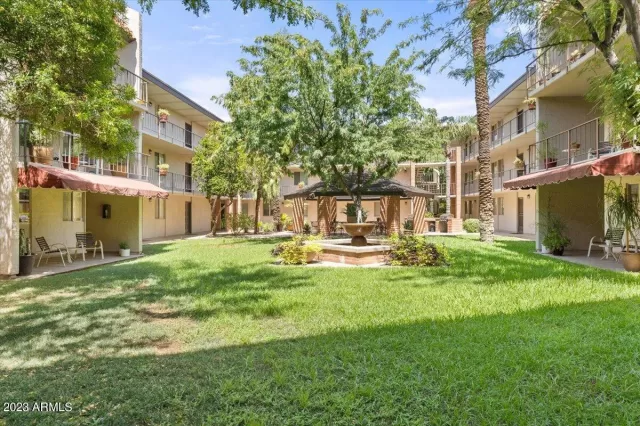 MLS: 6586356 Condo For Sale