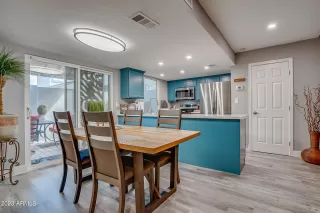 Photo #4: 6586416 Listing