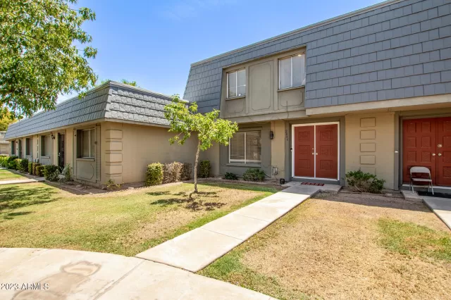 MLS: 6586557 Condo For Sale