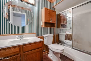 Photo #6: 6586614 Listing