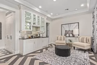 Photo #6: 6586620 Listing