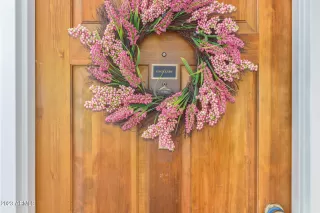 Photo #2: 6586630 Listing