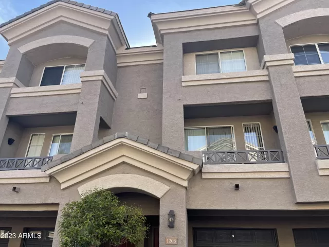 MLS: 6586670 Condo For Sale