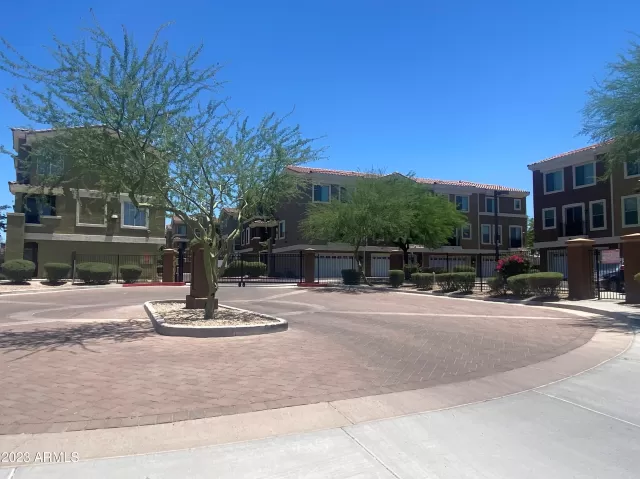 MLS: 6586692 Condo For Sale