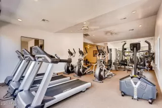 Photo #4: 6586954 Listing