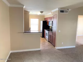 Photo #6: 6586954 Listing