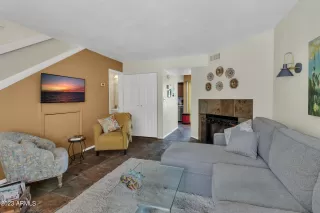 Photo #3: 6586997 Listing 