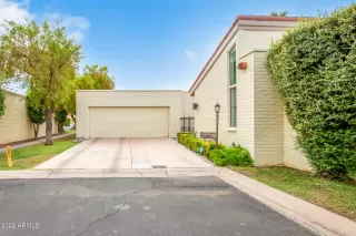 Photo #2: 6586999 Listing 