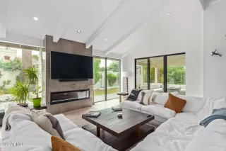 Photo #4: 6586999 Listing 