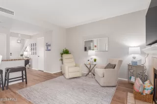 Photo #2: 6587032 Listing