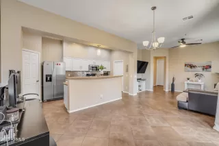 Photo #2: 6587136 Listing 