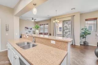 Photo #6: 6587136 Listing 