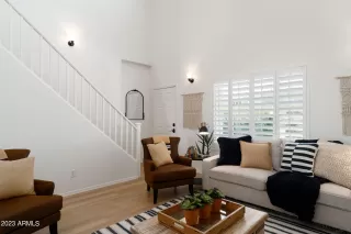 Photo #2: 6587173 Listing 