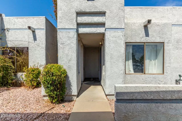 MLS: 6587295 Condo For Sale