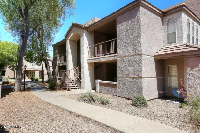 MLS: 6587488 Condo For Sale