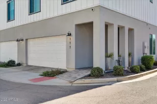 Photo #1: 6587651 Listing 