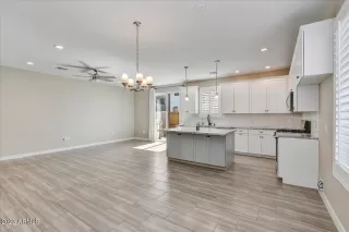 Photo #3: 6587651 Listing 