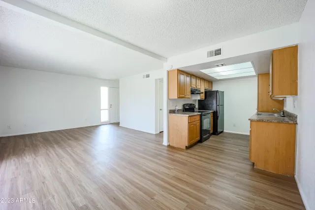 MLS: 6587761 Condo For Sale