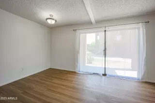 Photo #6: 6587761 Listing