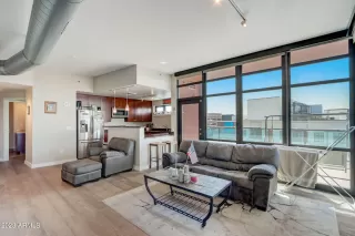 Photo #4: 6587773 Listing