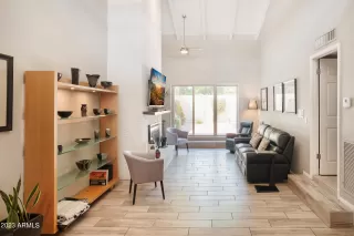 Photo #6: 6587777 Listing