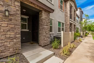 Photo #1: 6587943 Listing 