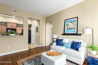 Photo #3: 6587952 Listing