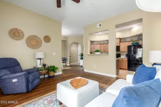 Photo #4: 6587952 Listing