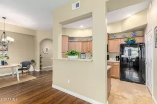 Photo #6: 6587952 Listing