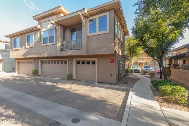 MLS: 6587986 Condo For Sale