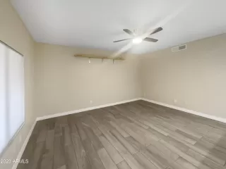 Photo #2: 6587999 Listing