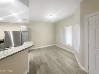 Photo #4: 6587999 Listing