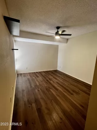 Photo #5: 6588043 Listing 