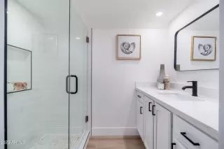 Photo #3: 6588073 Listing