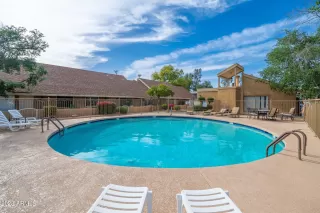 Photo #5: 6588073 Listing