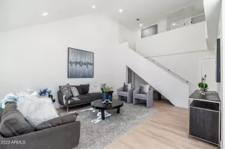 Photo #6: 6588073 Listing