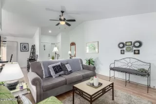 Photo #4: 6588268 Listing