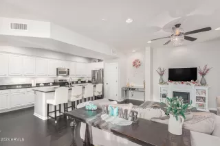 Photo #3: 6588366 Listing