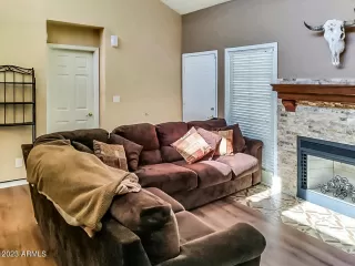 Photo #2: 6588435 Listing