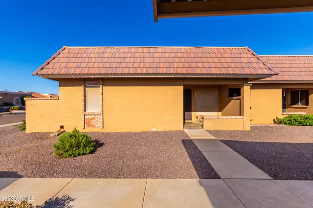 MLS: 6588595 Condo For Sale