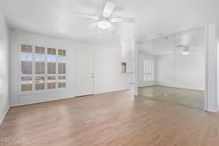 Photo #4: 6588595 Listing