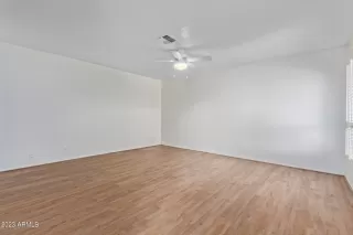 Photo #5: 6588595 Listing