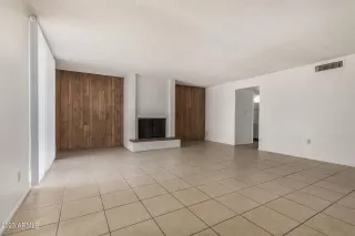 Photo #3: 6588689 Listing