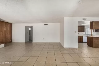 Photo #4: 6588689 Listing