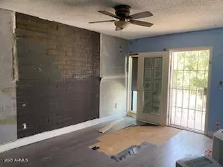 Photo #5: 6588808 Listing