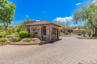 Photo #2: 6588964 Listing