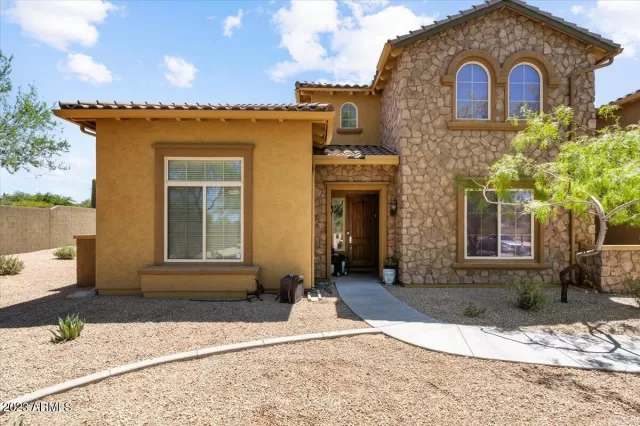 MLS: 6588967 Condo For Sale