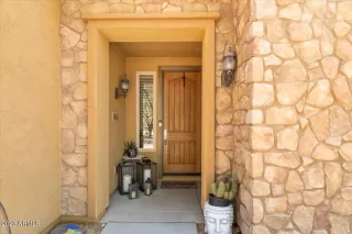 Photo #1: 6588967 Listing 