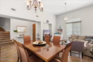 Photo #5: 6588967 Listing 