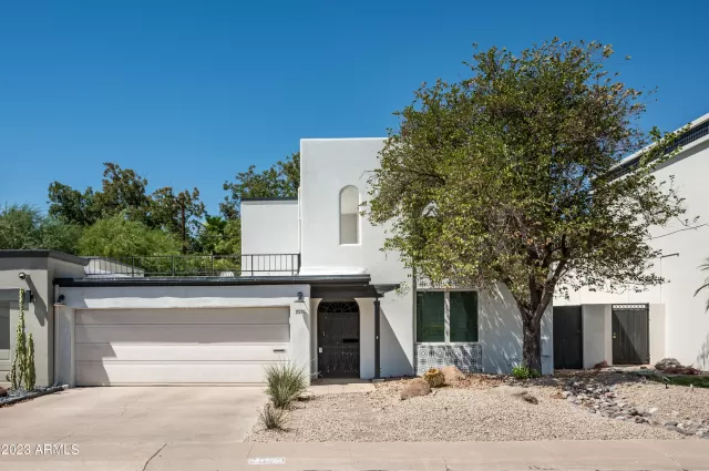 MLS: 6588992 Condo For Sale